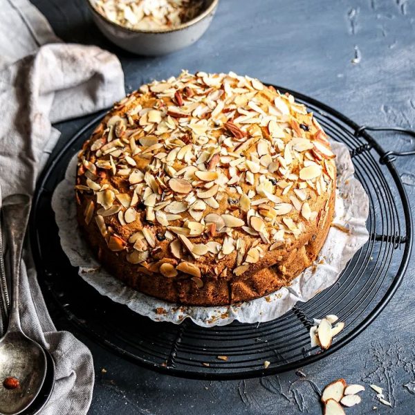Simple Anytime Almond Cake - 31 Daily