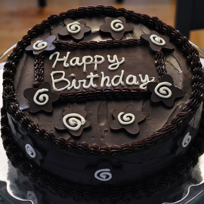 Black currant drip cake – Taste of the memories…
