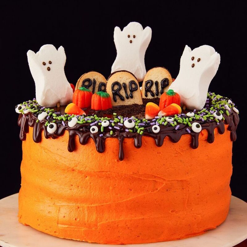 25 Scary Good Halloween Cake Ideas | Wilton's Baking Blog | Homemade Cake &  Other Baking Recipes