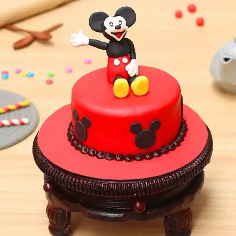 Minnie Mouse Cake — Birthday Cakes | Minnie mouse cake, Mickey mouse cake,  Minnie mouse cake pan